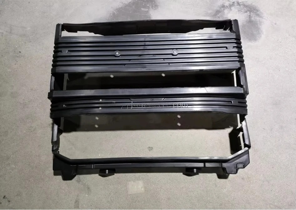 For  Defender 2020- Front Radiator air Deflector LR130000 LR148099 LR146737
